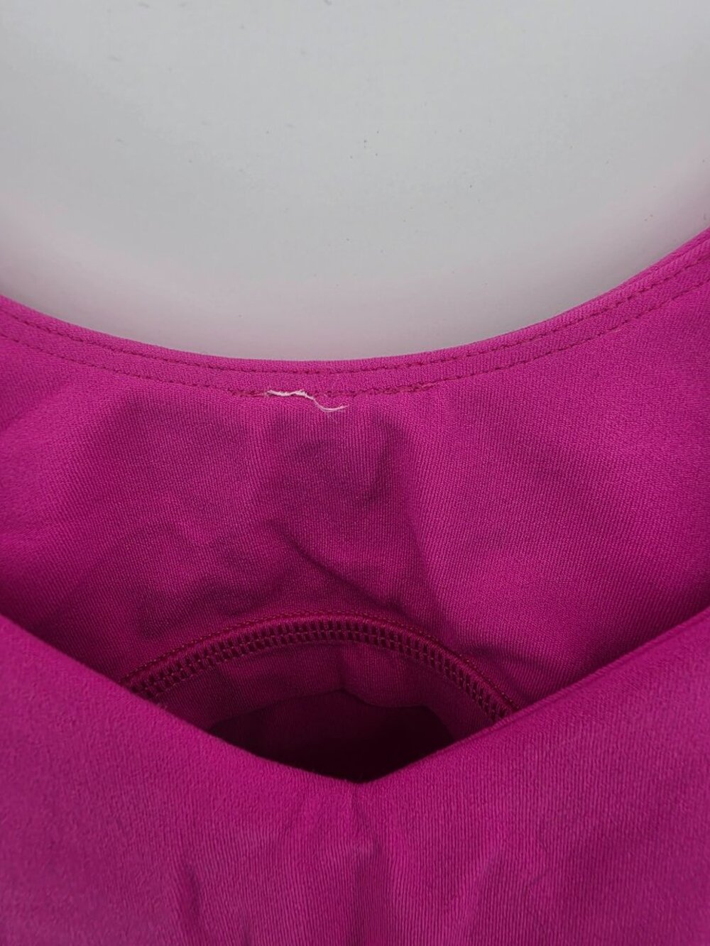 Lululemon Pink Magenta V-Neck Crop Tank Sports Bra Womens Medium - Picture 4 of 10